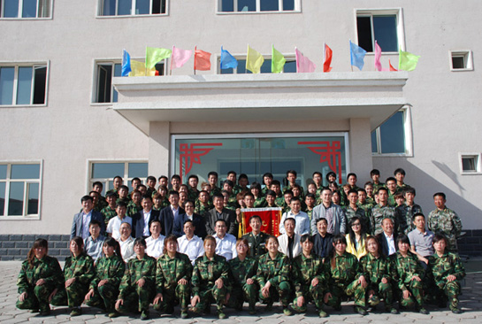 路橋體系進(jìn)行集中軍訓(xùn)匯報(bào)演練